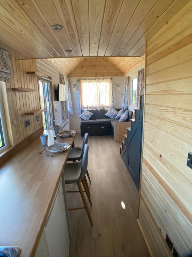 The Cedar Tiny House Villa Coldingham Bagian luar foto