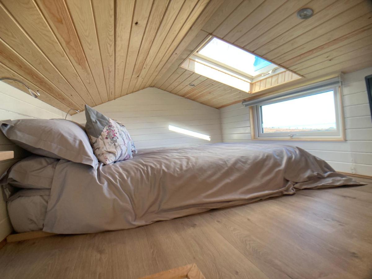 The Cedar Tiny House Villa Coldingham Bagian luar foto